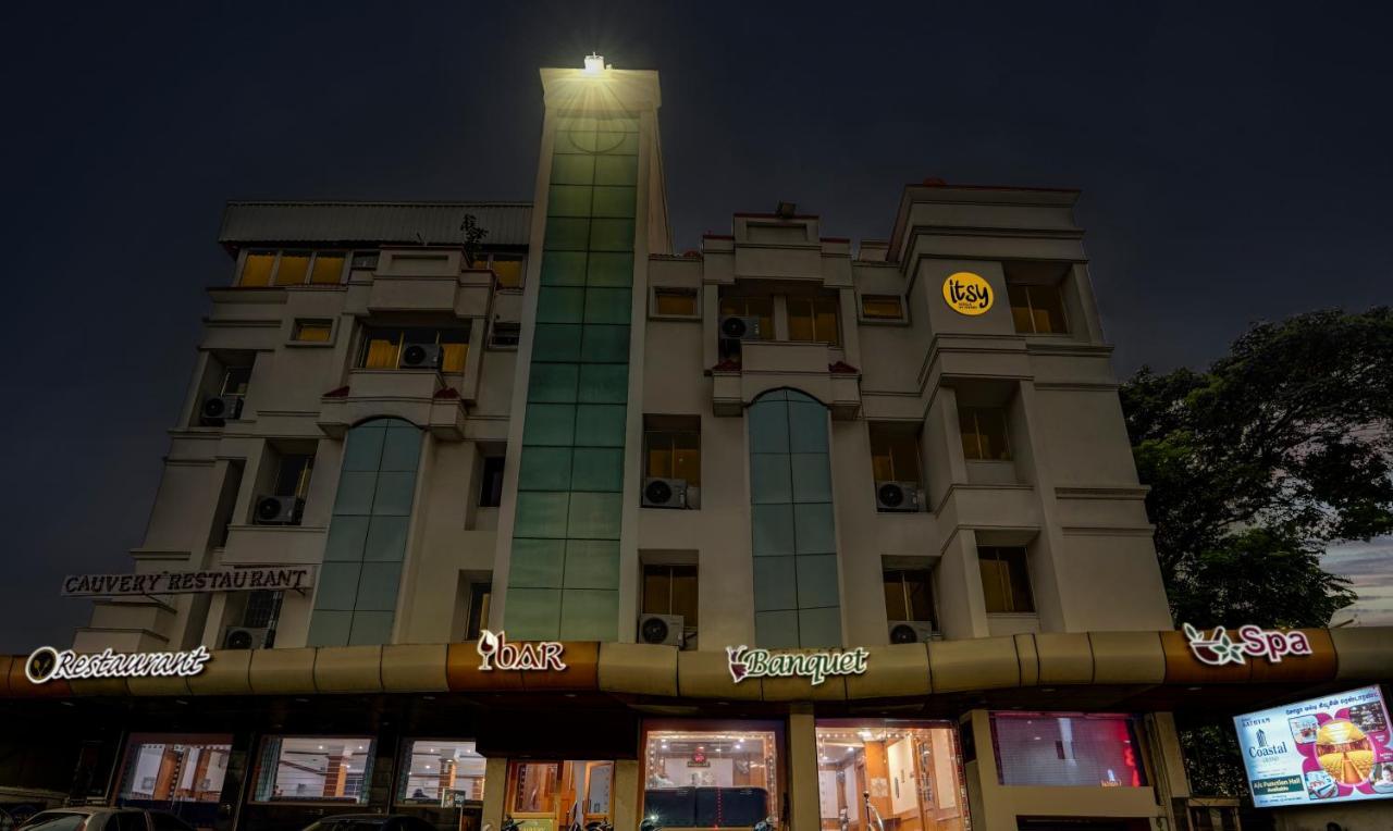 Itsy Hotels Coastal Grand Sathyam Fort Exterior photo